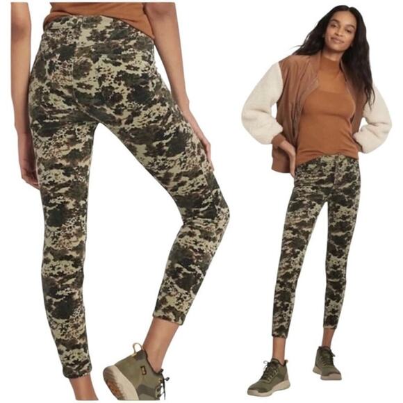 Pilcro Pants - NWT Anthropologie Pilcro High Rise Camo Floral Corduroy Skinny Leg Pant Size 28